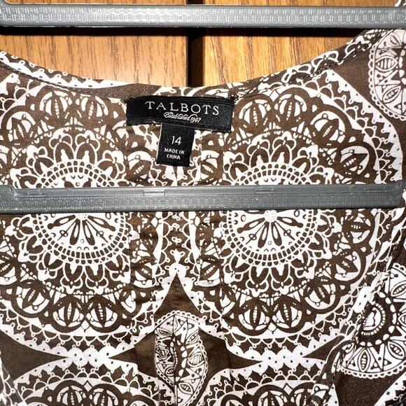 Talbots Womens Sz 14 Brown Mandala Patterned Pleated Silk Blend Sleeveless Shirt - Picture 3 of 7